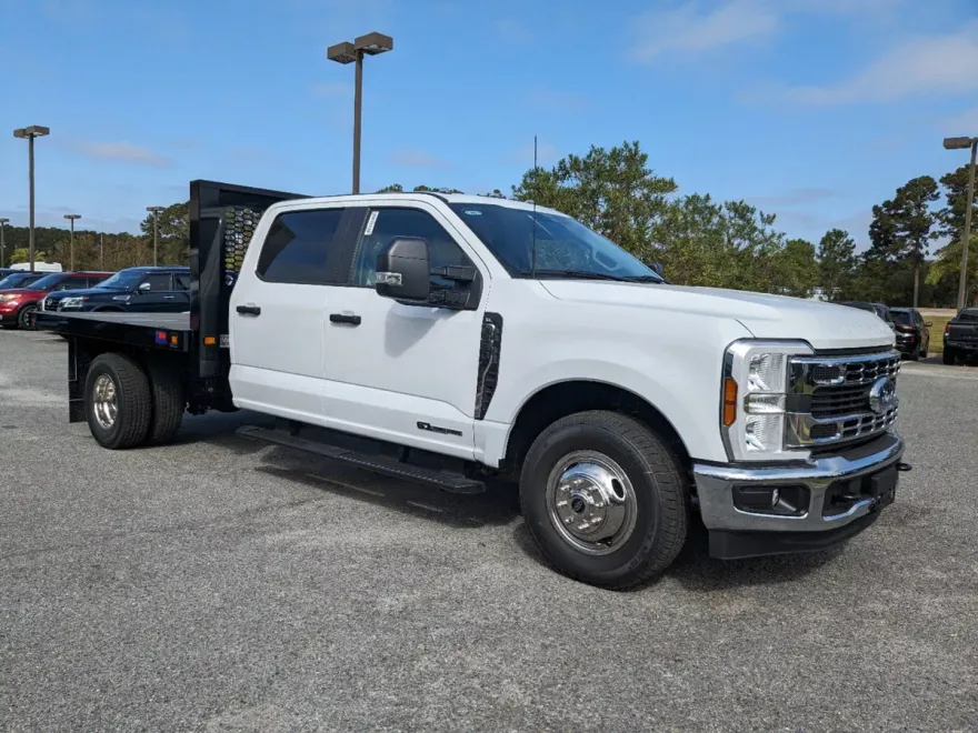 2024 Ford F-350 XL photo 1