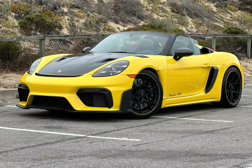 2024 Porsche Boxster Spyder photo 1