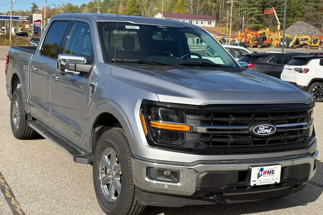 2024 Ford F-150 XLT photo 1