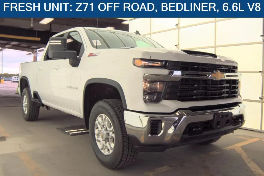 2024 Chevrolet Silverado 2500HD LT photo 1