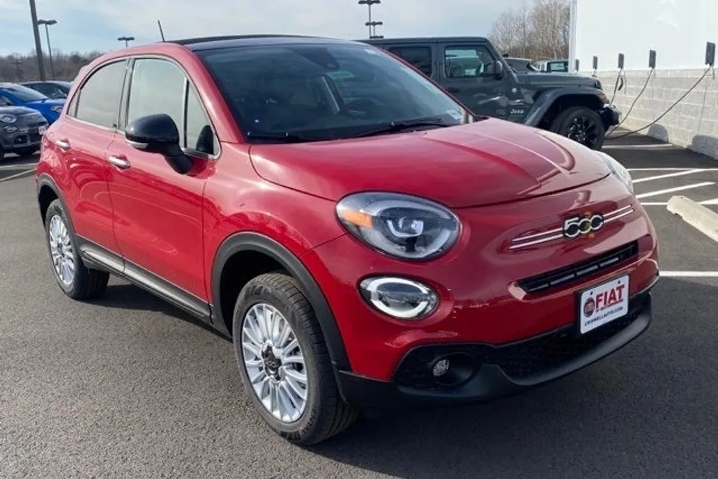 2023 Fiat 500X Pop photo 1