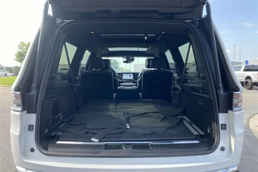 2023 Jeep Wagoneer Series II Limited photo 1