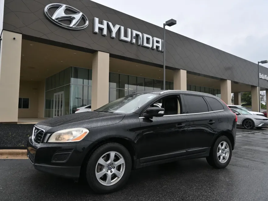 2011 Volvo XC60 3.2 R-Design photo 1