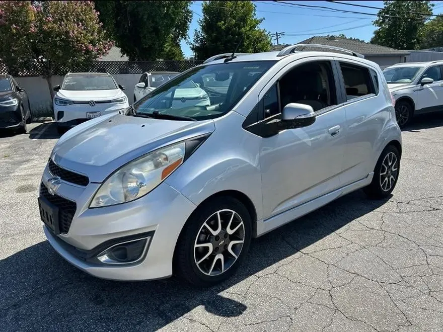 2014 Chevrolet Spark LT photo 1