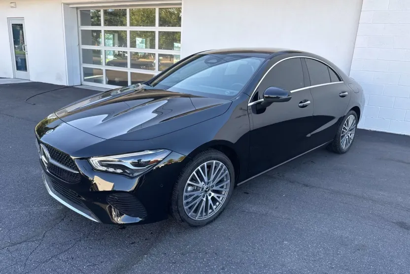 2025 Mercedes Benz CLA 250 4MATIC photo 1