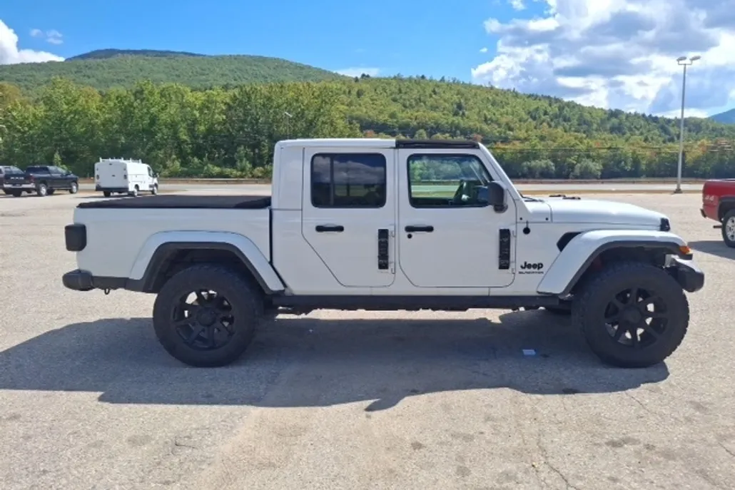 2021 Jeep Gladiator Overland photo 1