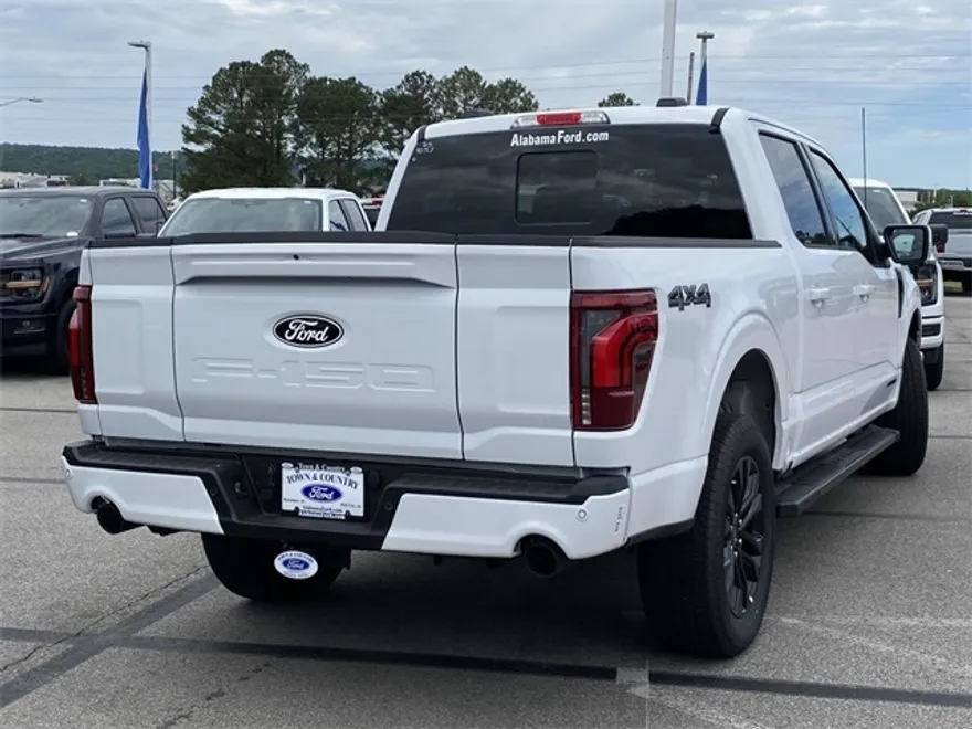 2025 Ford F-150 Lariat photo 1
