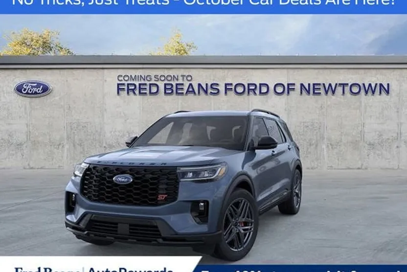2025 Ford Explorer ST photo 1