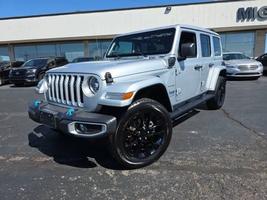 2023 Jeep Wrangler Sahara 4xe photo 1