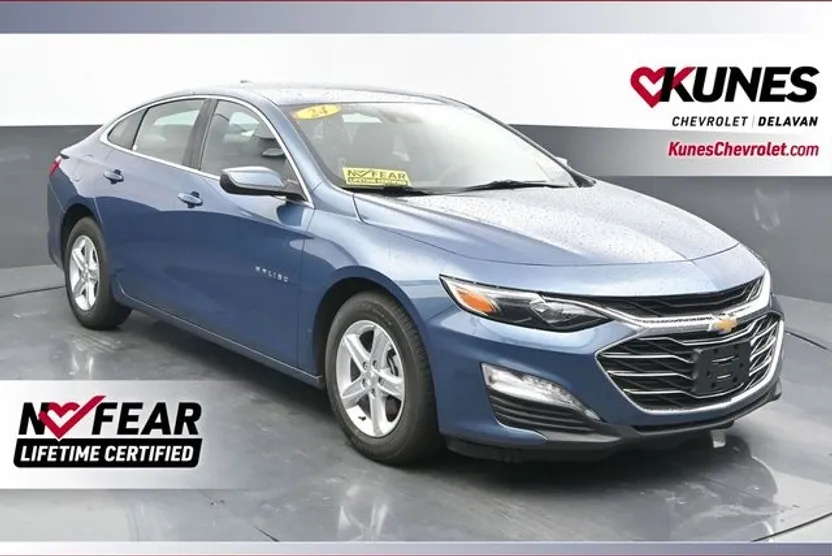 2024 Chevrolet Malibu 1LT photo 1