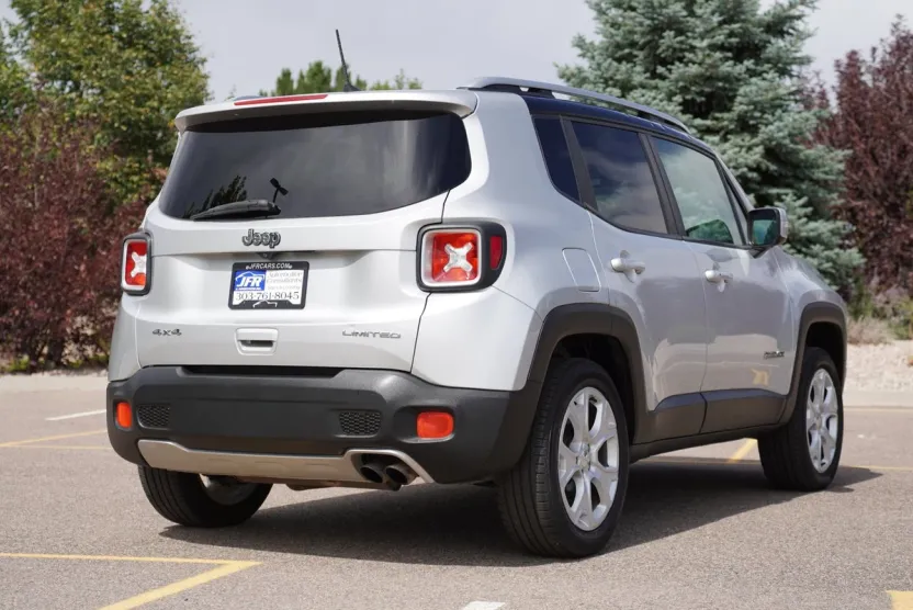 2018 Jeep Renegade Limited photo 1