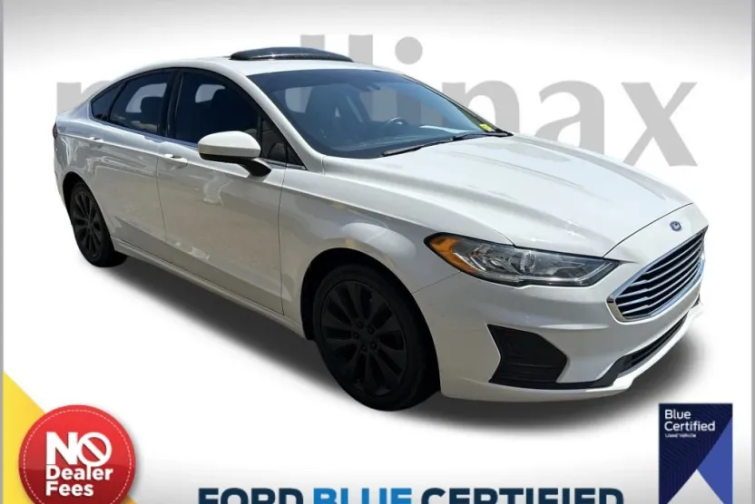 2020 Ford Fusion SE photo 1