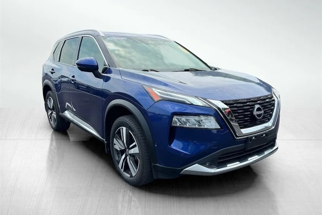 2022 Nissan Rogue Platinum photo 1