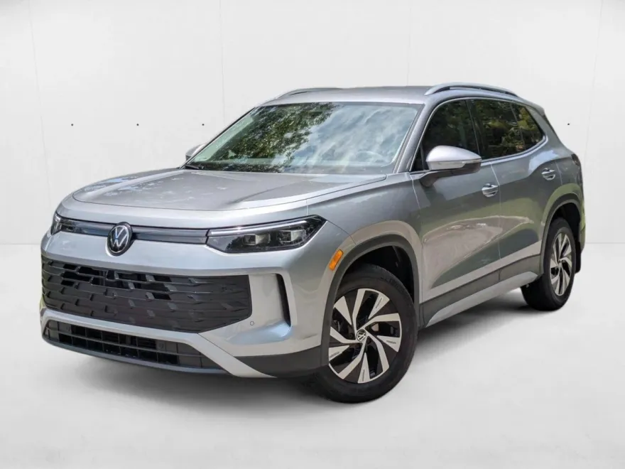 2025 Volkswagen Tiguan S photo 1