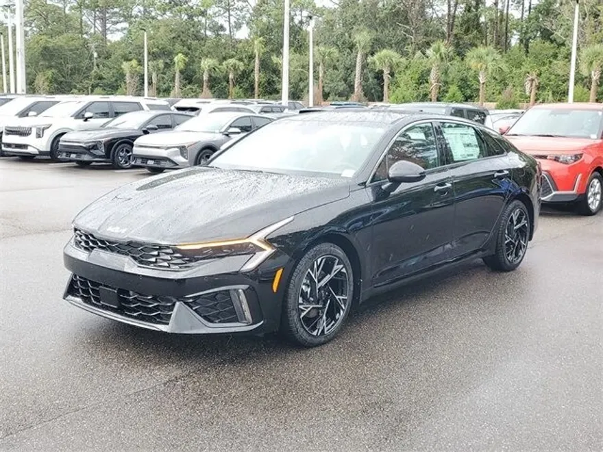 2026 Kia K5 GT-Line photo 1