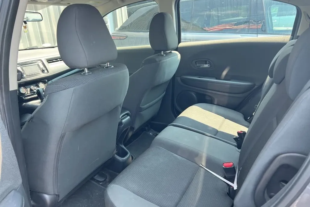 2020 Honda HR-V LX photo 1