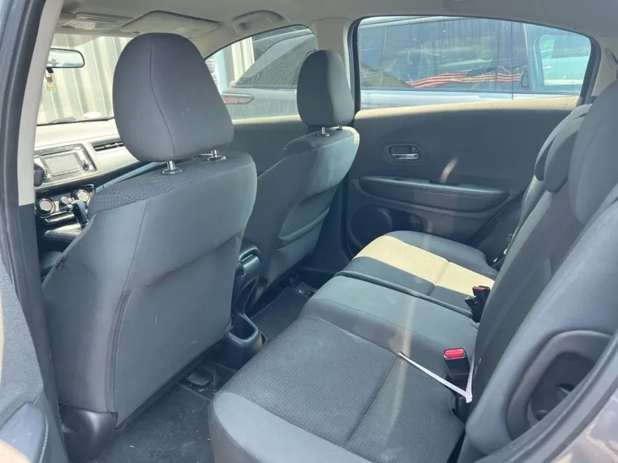 2020 Honda HR-V LX photo 1