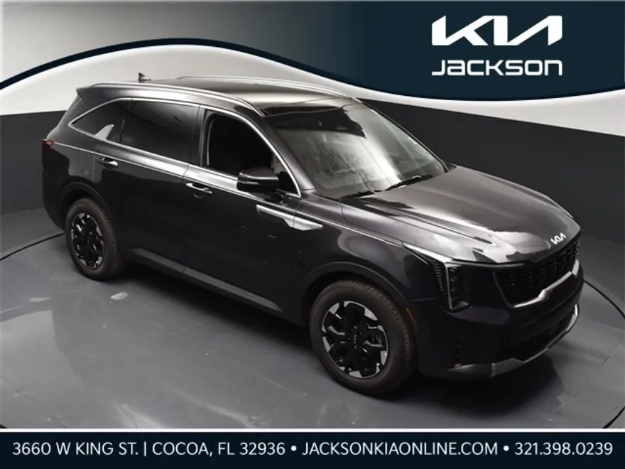 2025 Kia Sorento S photo 1