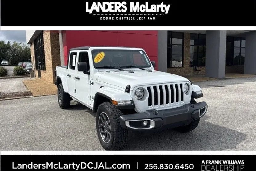 2023 Jeep Gladiator Overland photo 1