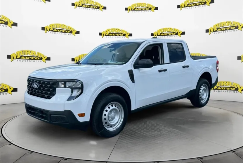 2025 Ford Maverick XL photo 1