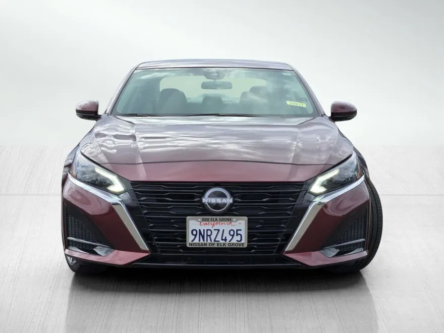 2024 Nissan Altima 2.5 SL photo 1
