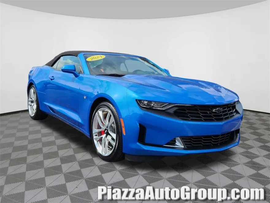 2024 Chevrolet Camaro 3LT photo 1