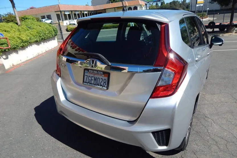 2015 Honda Fit EX photo 1