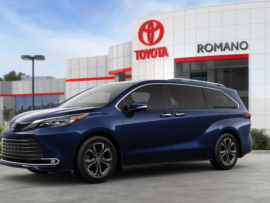 2025 Toyota Sienna Platinum photo 2