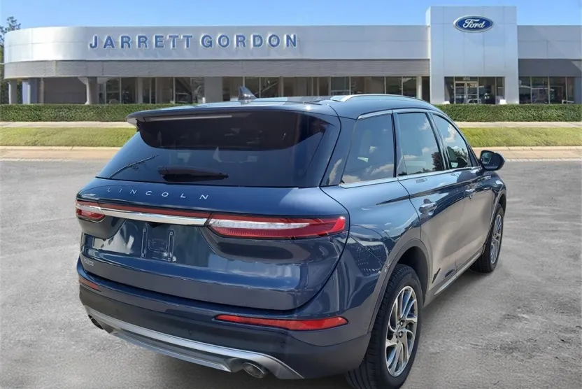 2022 Lincoln Corsair Standard photo 1