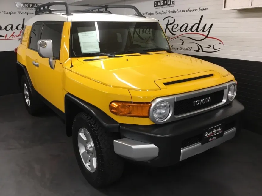 2008 Toyota FJ Cruiser Base photo 1