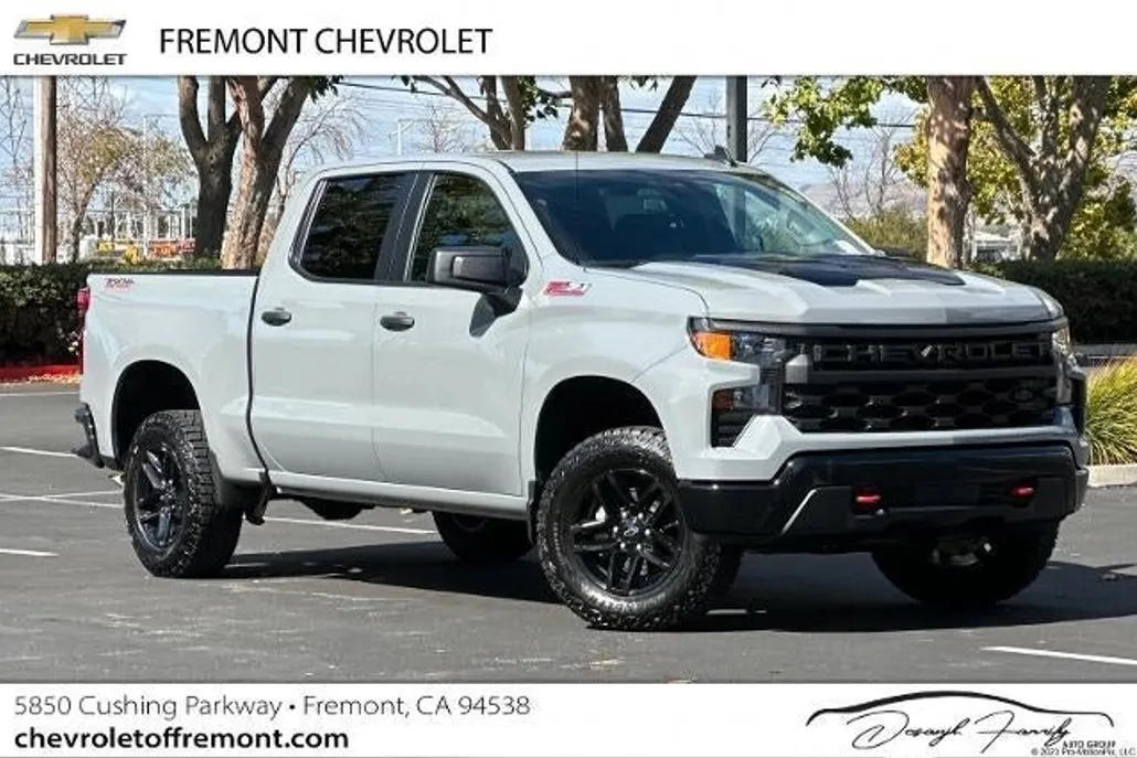 2024 Chevrolet Silverado 1500 Custom Trail Boss photo 1