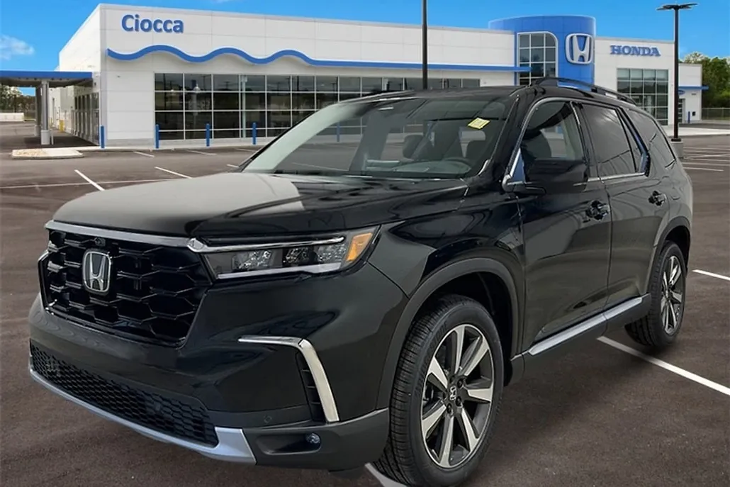 2025 Honda Pilot Elite photo 1