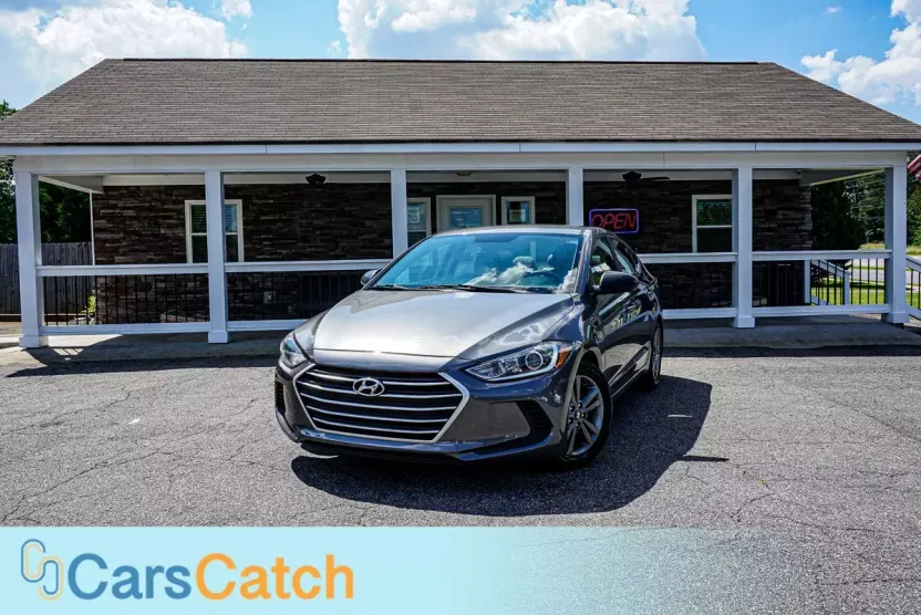2018 Hyundai Elantra SE photo 1