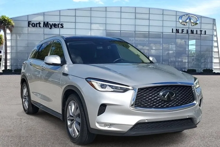 2019 Infiniti QX50 Essential photo 1