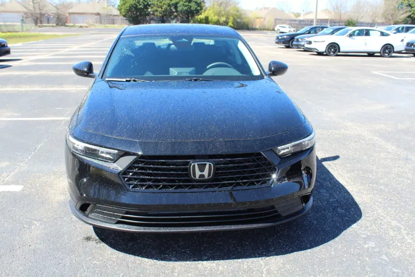 2025 Honda Accord SE photo 1