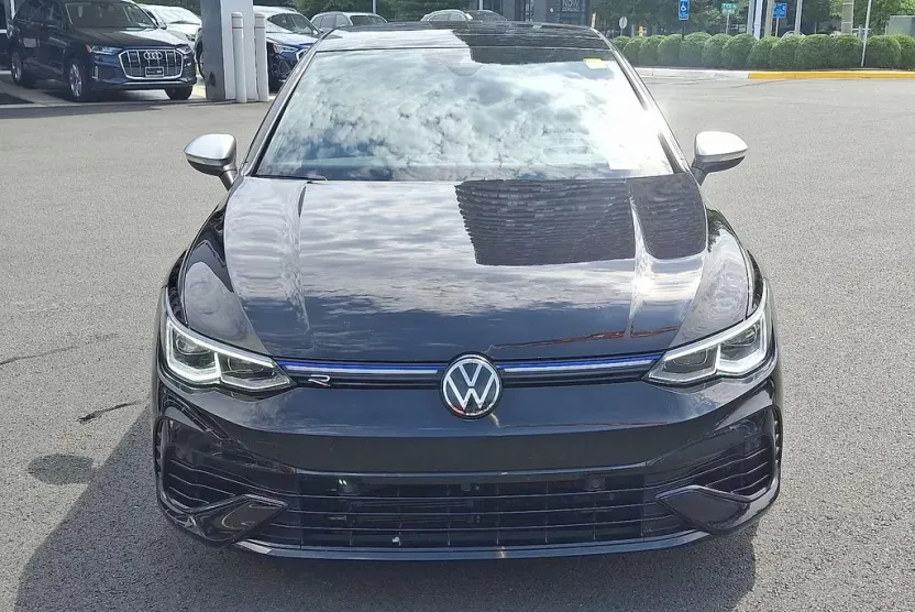 2022 Volkswagen Golf R photo 1