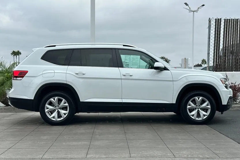 2018 Volkswagen Atlas SE Technology photo 1