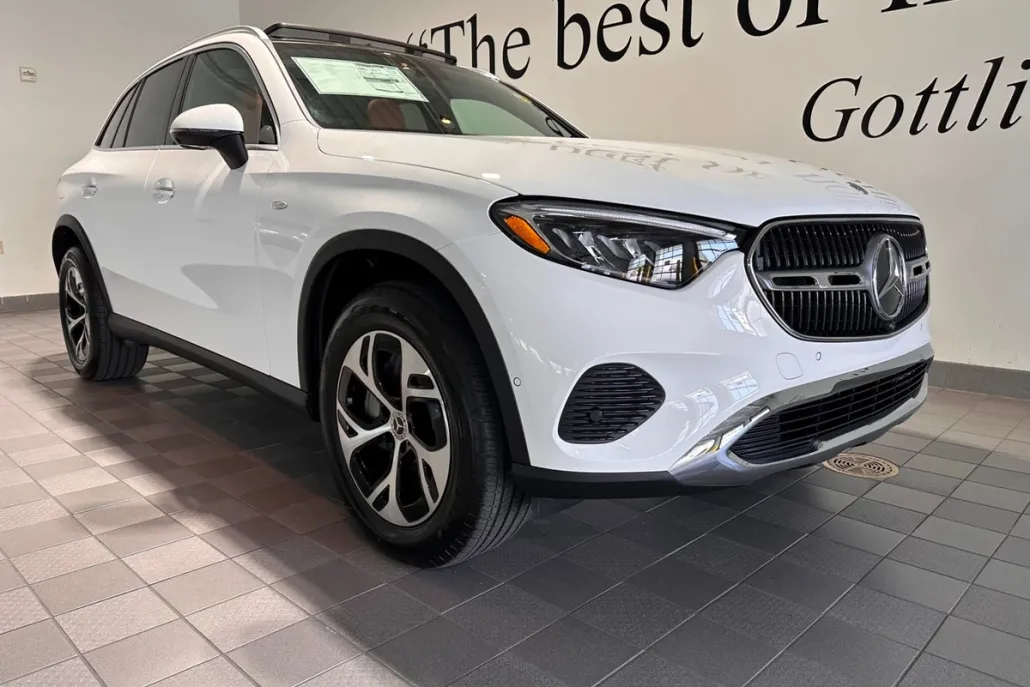 2025 Mercedes Benz GLC 350e 4MATIC photo 1