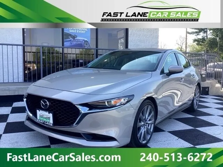 2022 Mazda Mazda3 Preferred photo 1