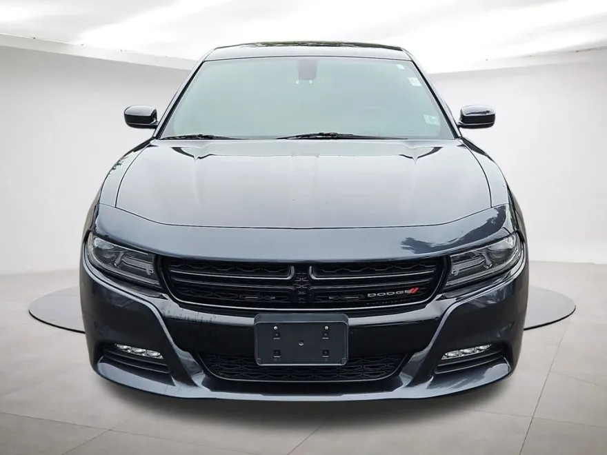 2019 Dodge Charger SXT photo 1