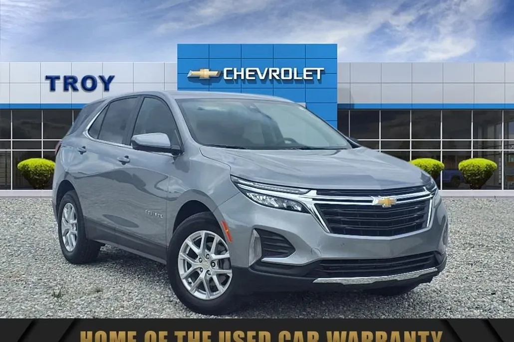 2024 Chevrolet Equinox LT photo 1