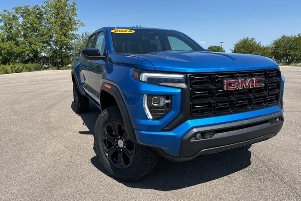 2024 Gmc Canyon Elevation photo 1