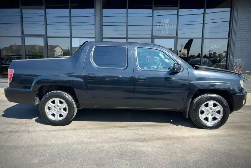 2011 Honda Ridgeline RTS photo 1