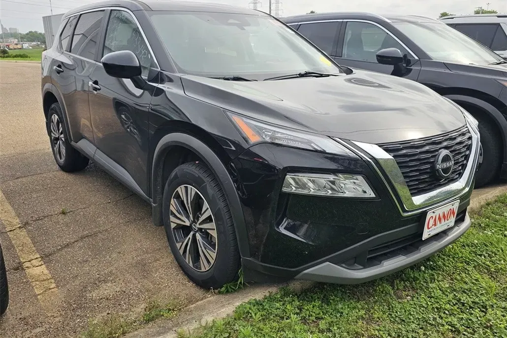2023 Nissan Rogue SV photo 1