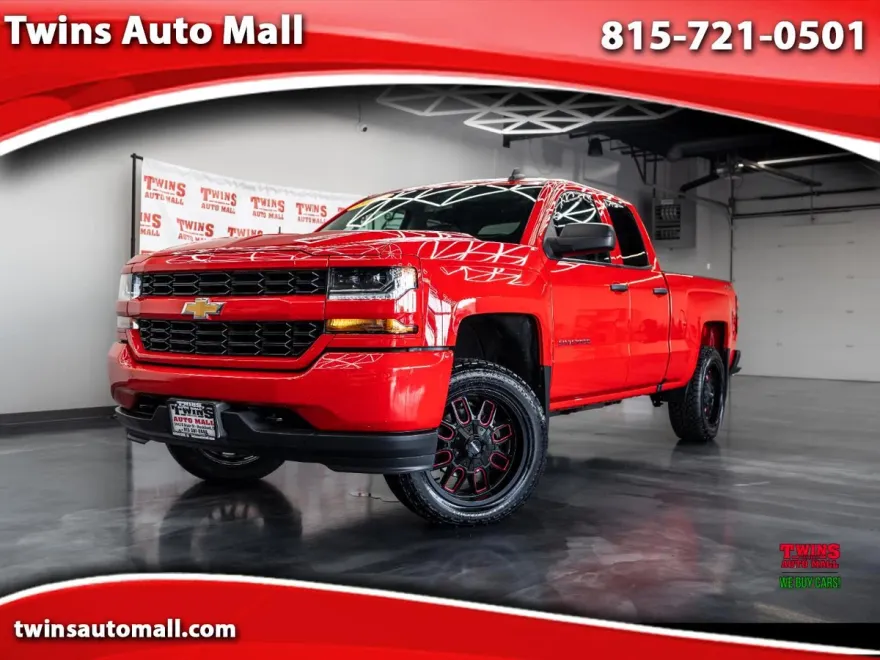 2019 Chevrolet Silverado 1500 Custom photo 1