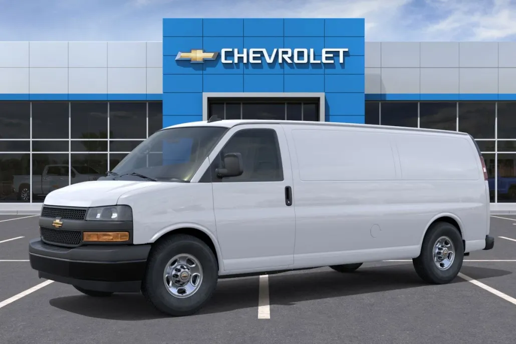 2025 Chevrolet Express Cargo 3500 photo 1