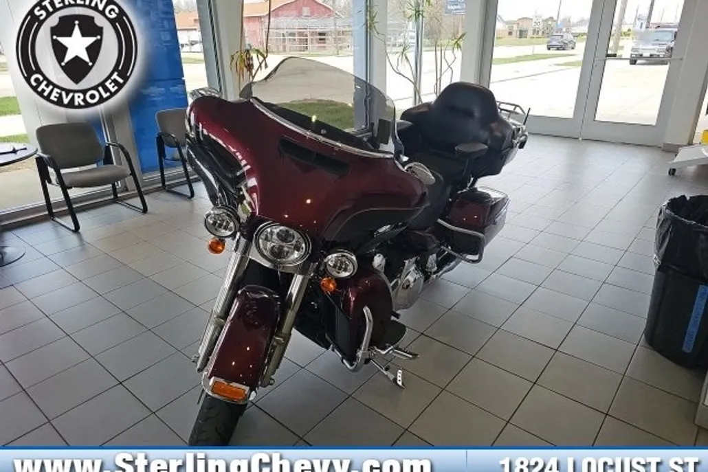 2015 Harley Davidson Ultra Classic Low FLHTCUL photo 1