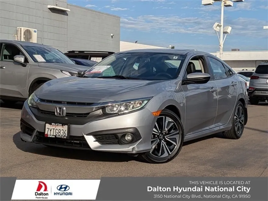 2017 Honda Civic EX-L photo 1