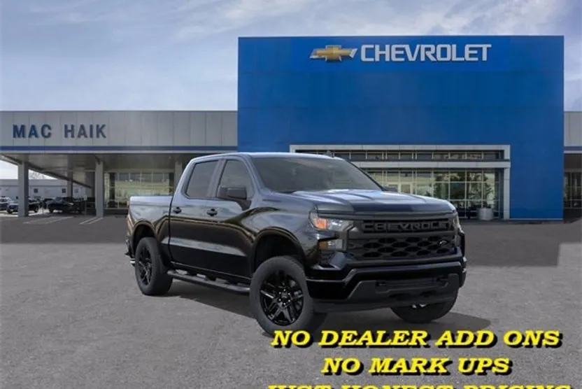 2026 Chevrolet Silverado Custom photo 1