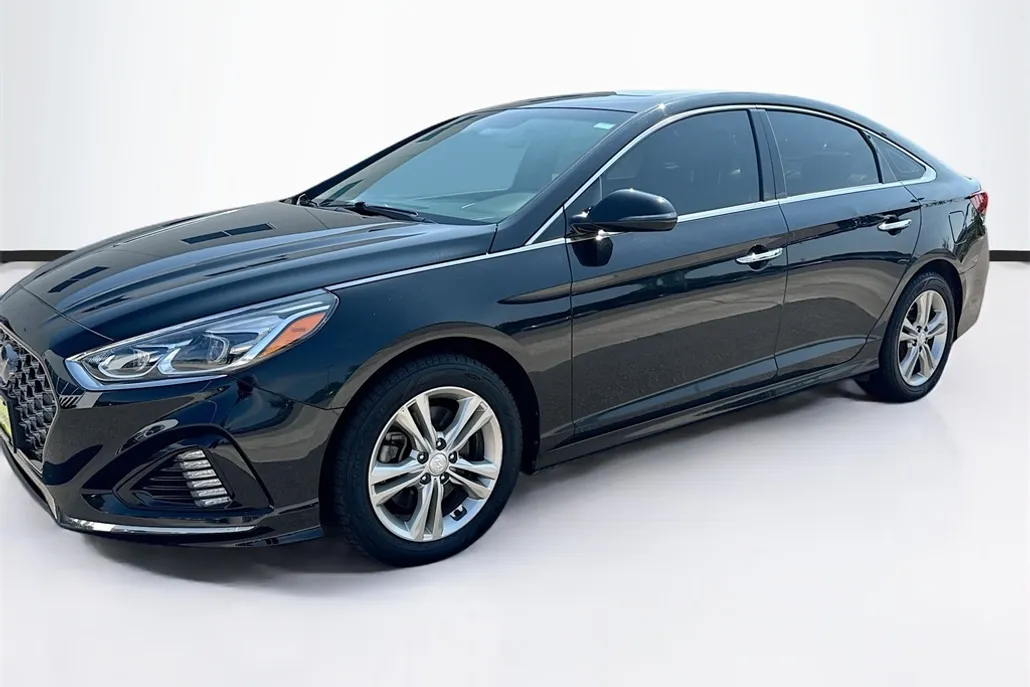 2019 Hyundai Sonata Limited photo 1